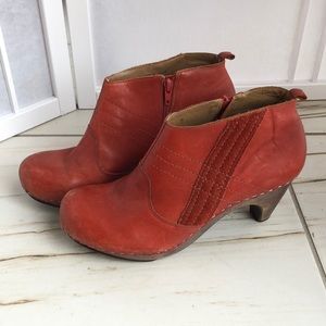 Anthropologie Cider Press orange clog booties Schuler & Sons Philadelphia 6.5